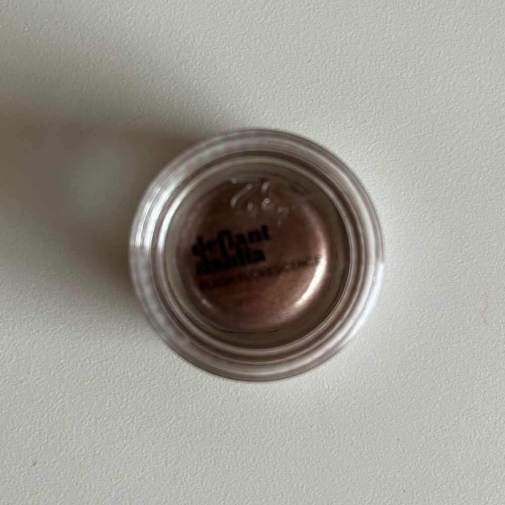 Phytosurgence- Flash Florescence "In Bloom" Eyeshadow - Defiant Dahlia